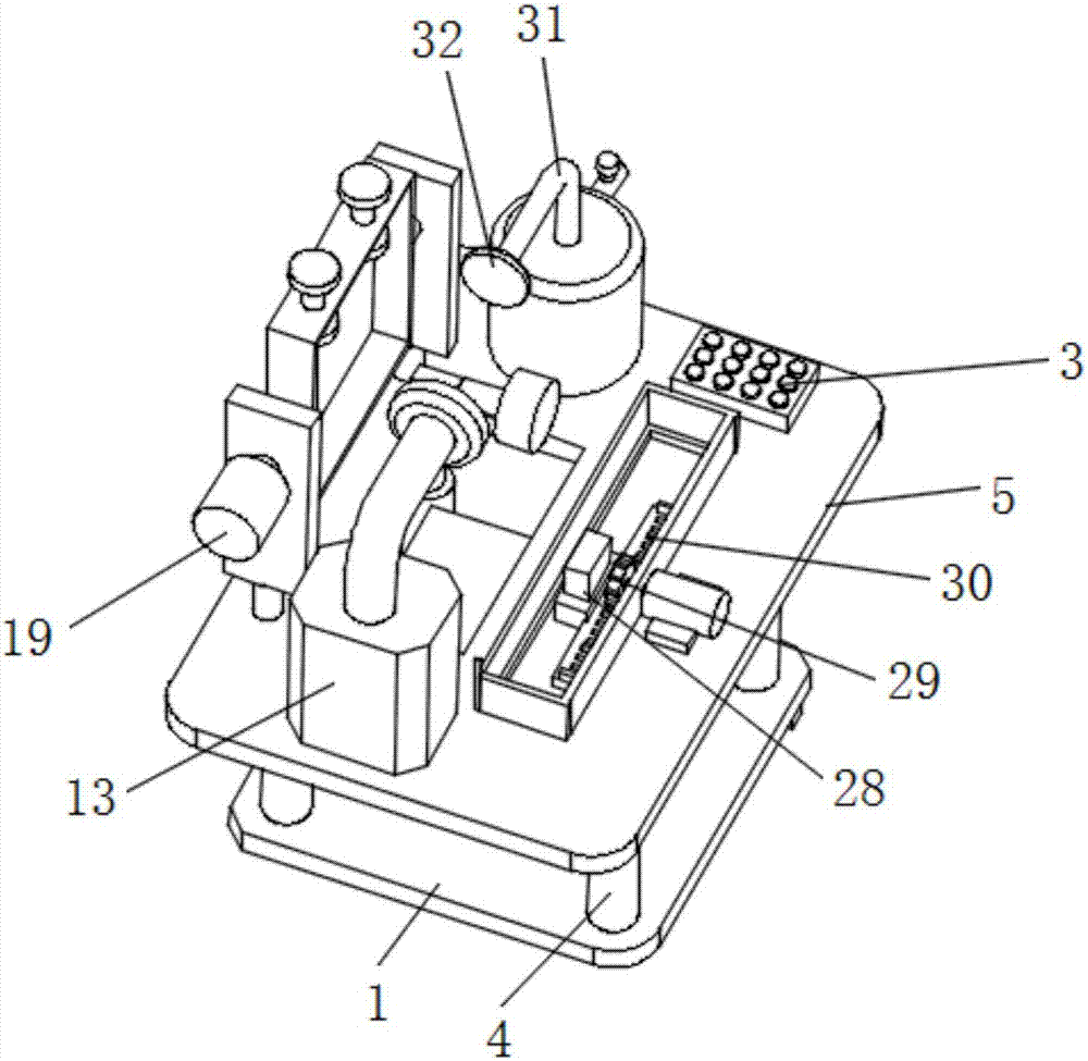 Mold-free casting forming device capable of automatically discharging sand