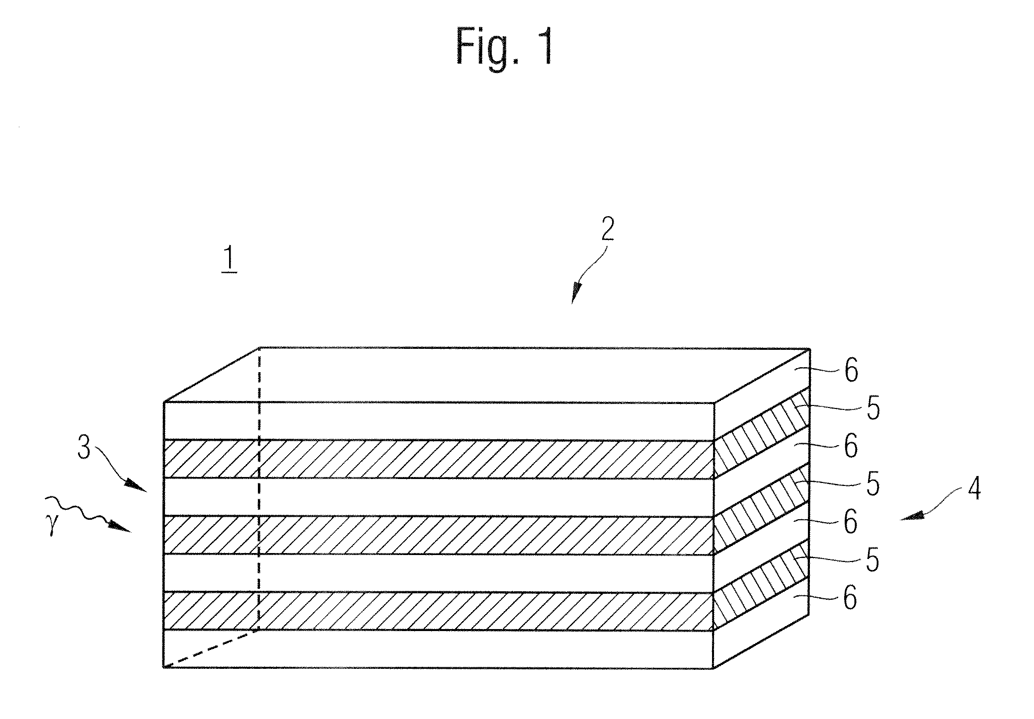 Detector assembly for detecting radiation with angular resolution and method for operating said assembly