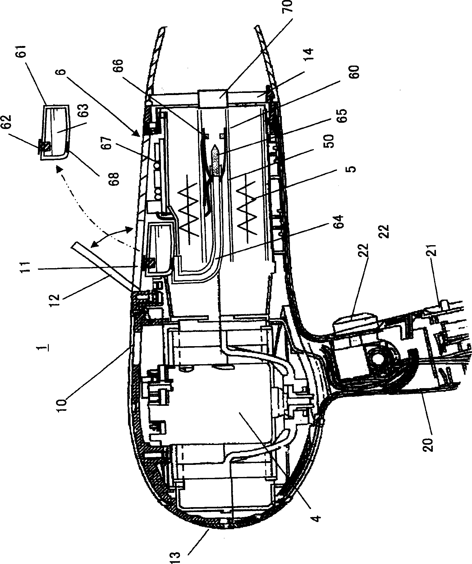 Electrostatic atomizing hairdryer and electrostatic atomizer