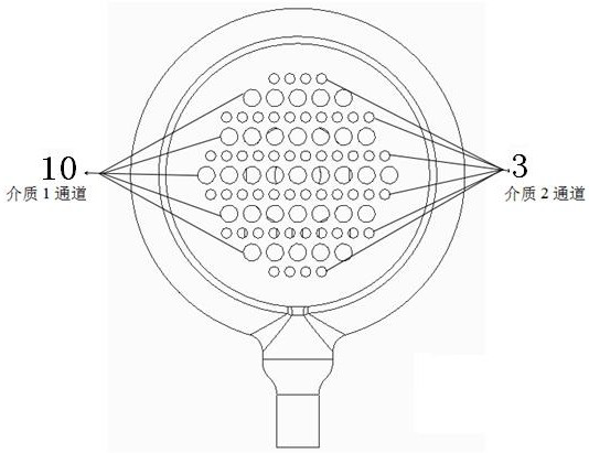 Additive manufacturing heat exchanger with half ''half'' annular pipe type baffling and drainage structure