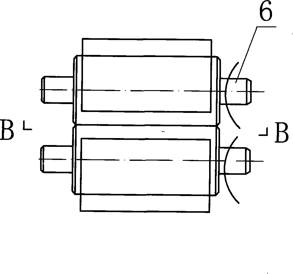 Intermediate frequency induction heating type hot double-roll reversing roller and rolling method