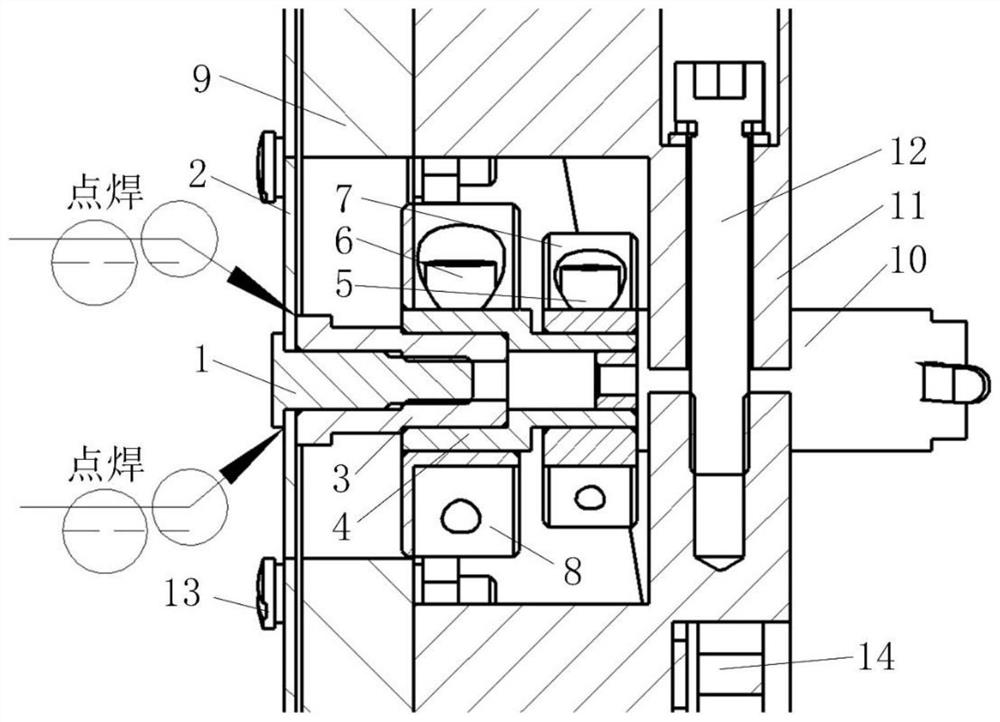 Method and device for improving micro-deformation loading accuracy