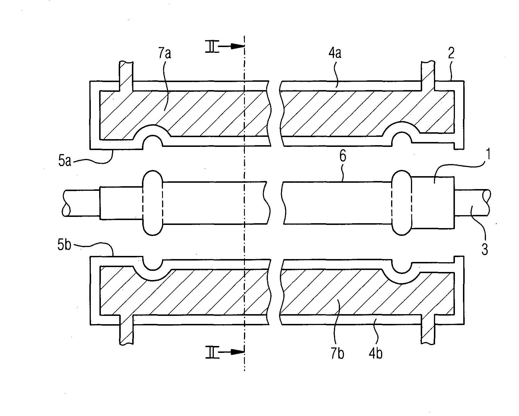 Device and method for cycle- and cost-optimized thermal transformation of hose blanks