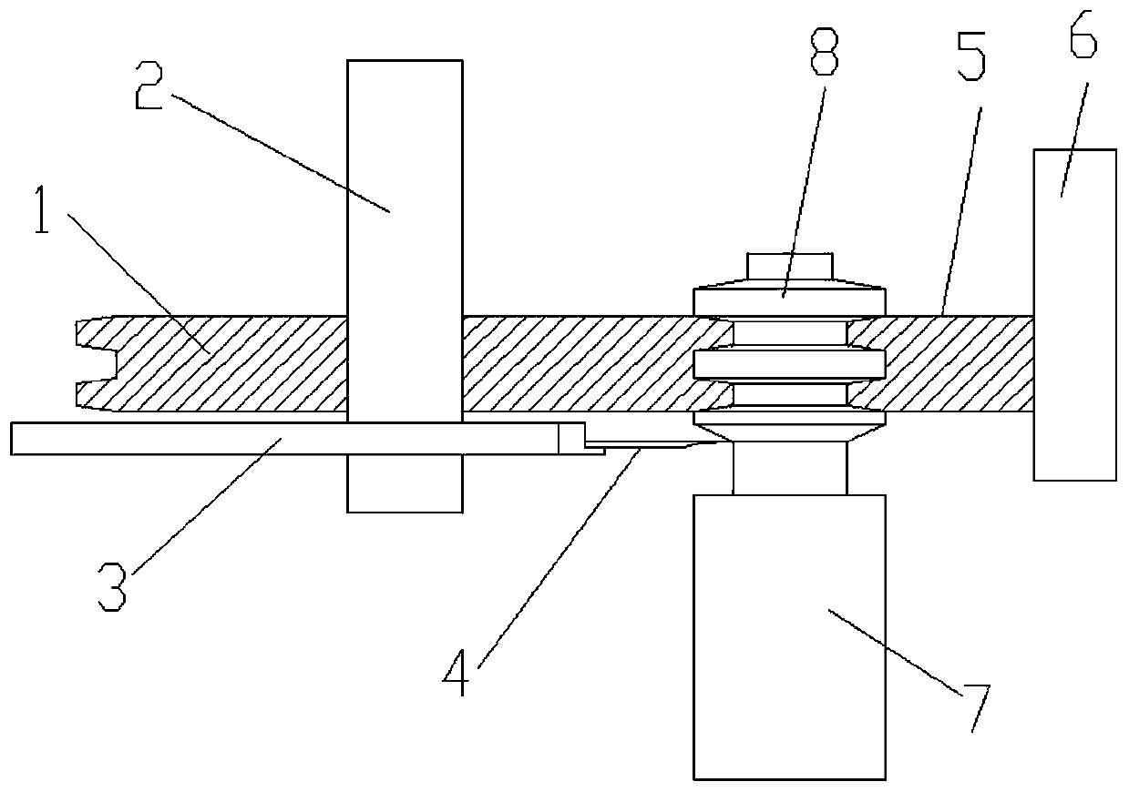 Plastic bottle airbag cutting device and method