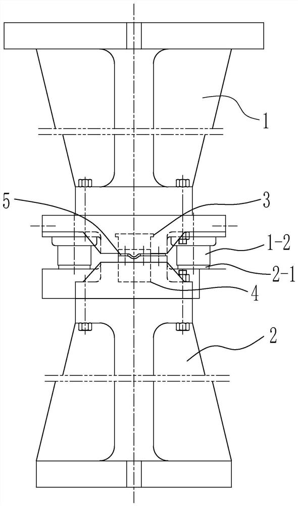 Combined type bracket forming device