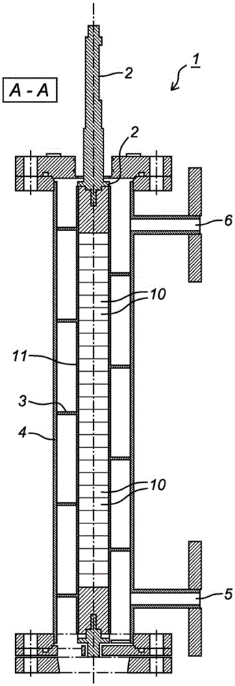 Filter device and method for removing magnetizable particles from a fluid