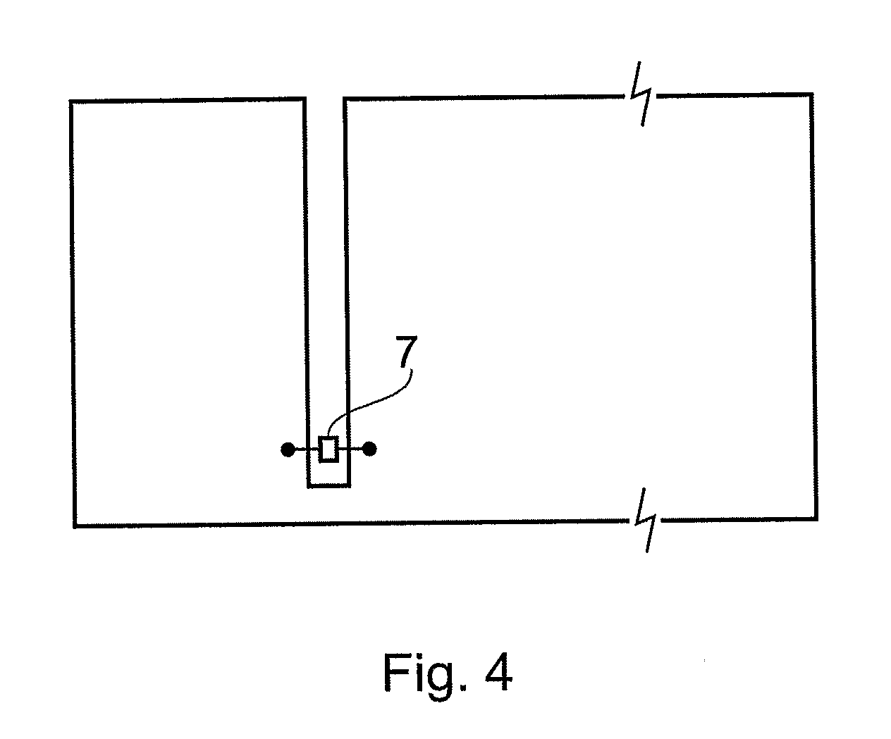 Antenna Arrangement and Antenna Housing