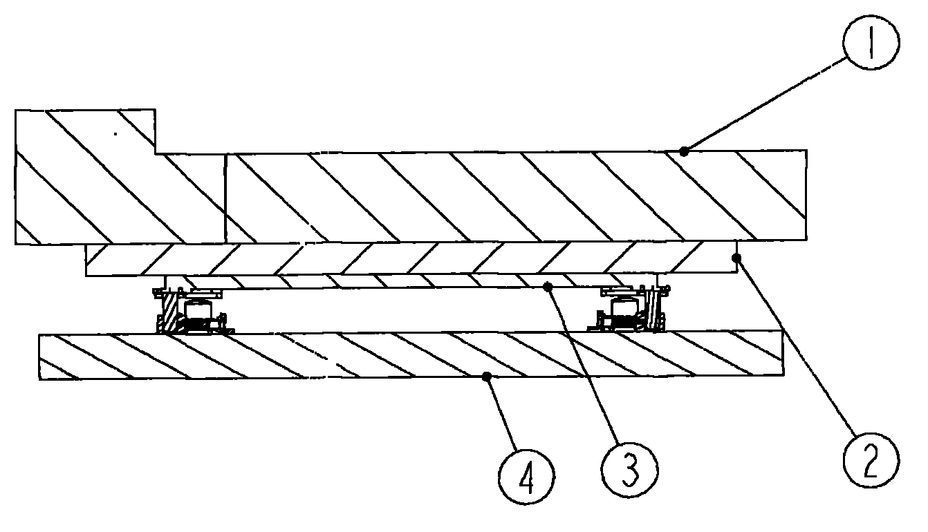 Floating platform capable of automatically resetting