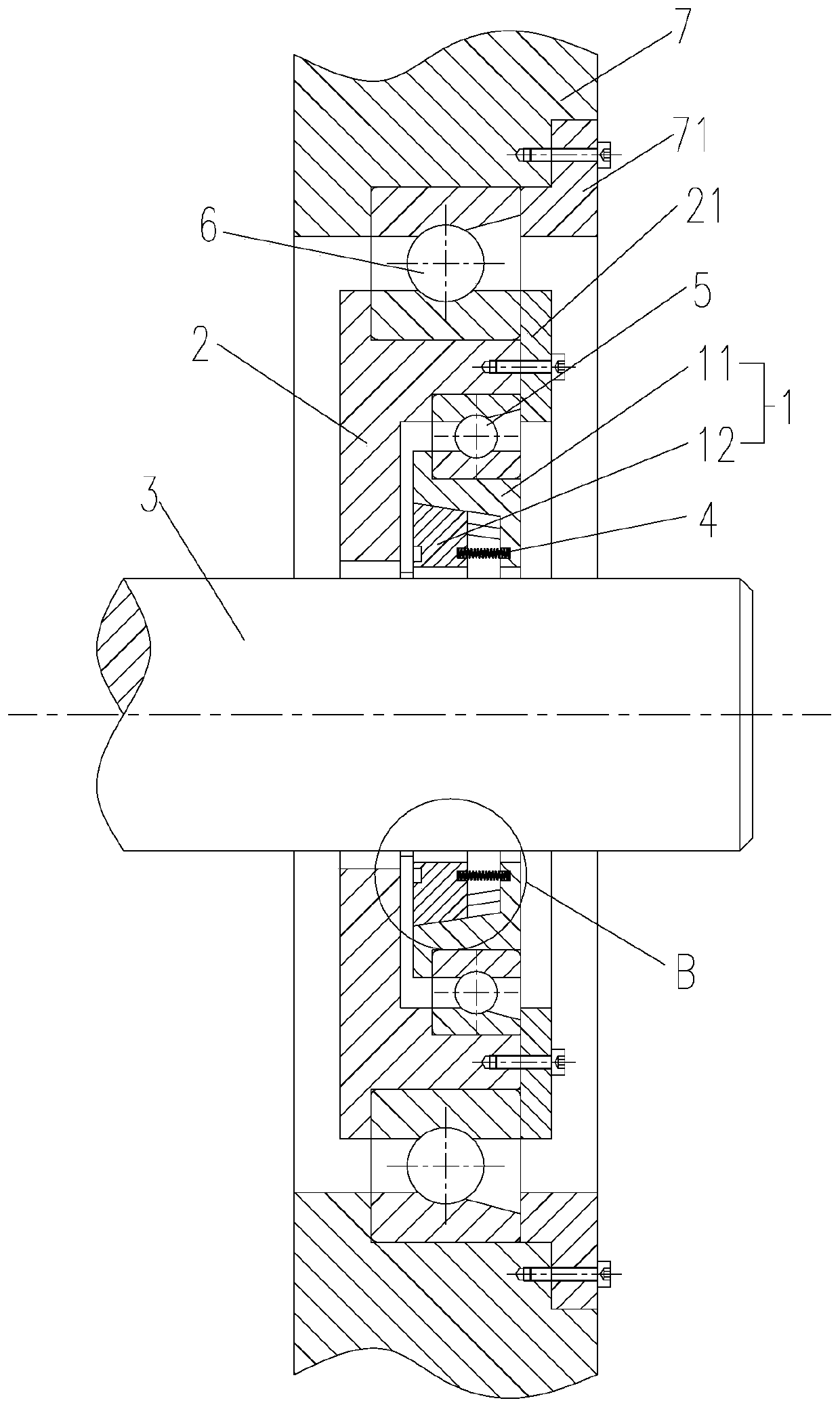 Protective bearing device with sliding blocks for eliminating clearance