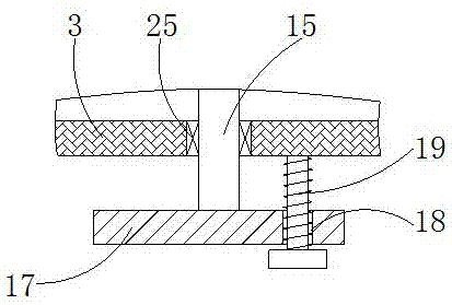 Strip crease preventing device of high-precision barcode printer