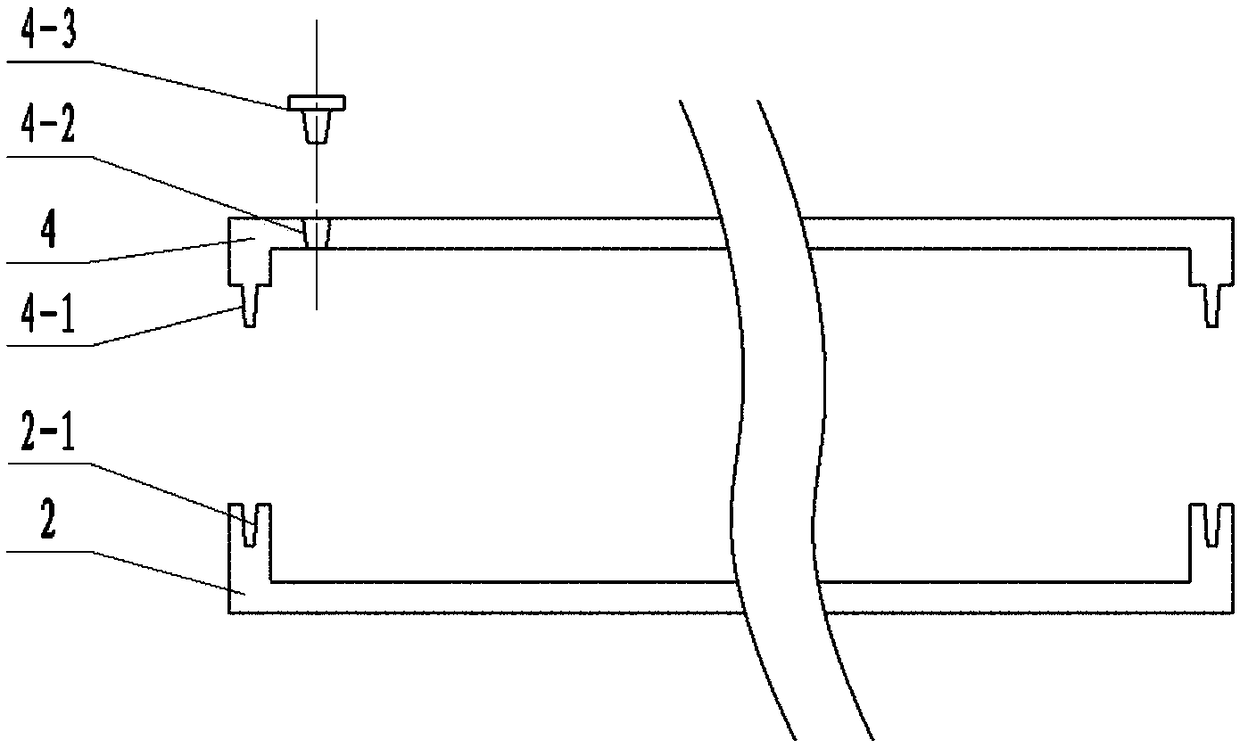 Buried pipeline protection plate and mounting method thereof