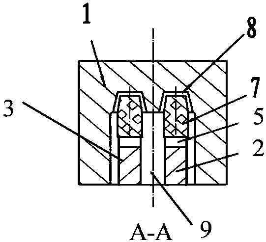Aluminum cell cathode structure capable of reducing horizontal current and improving current distribution
