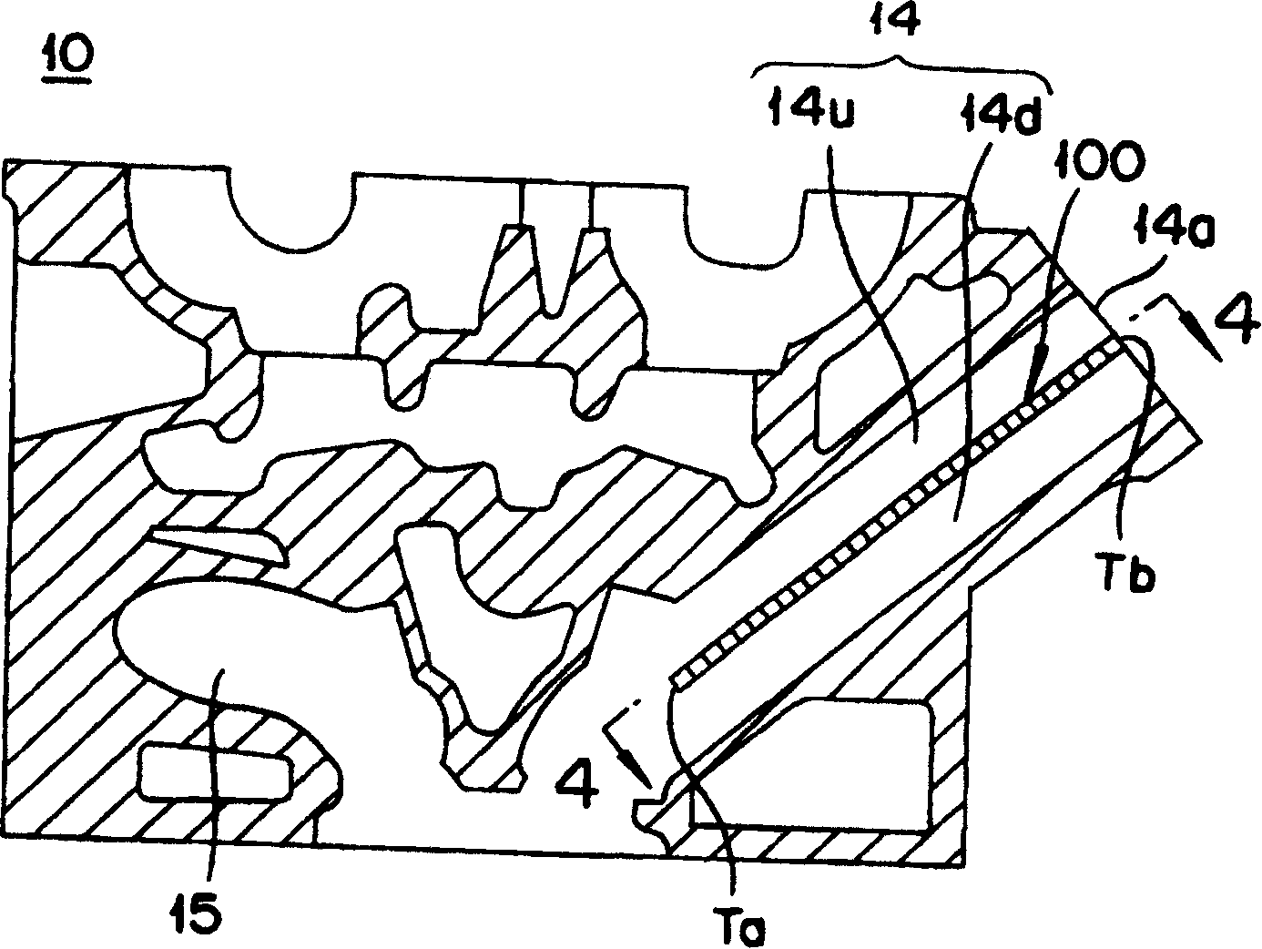Divider plate for an inlet port, sand core for forming an inlet port, and cylinder head