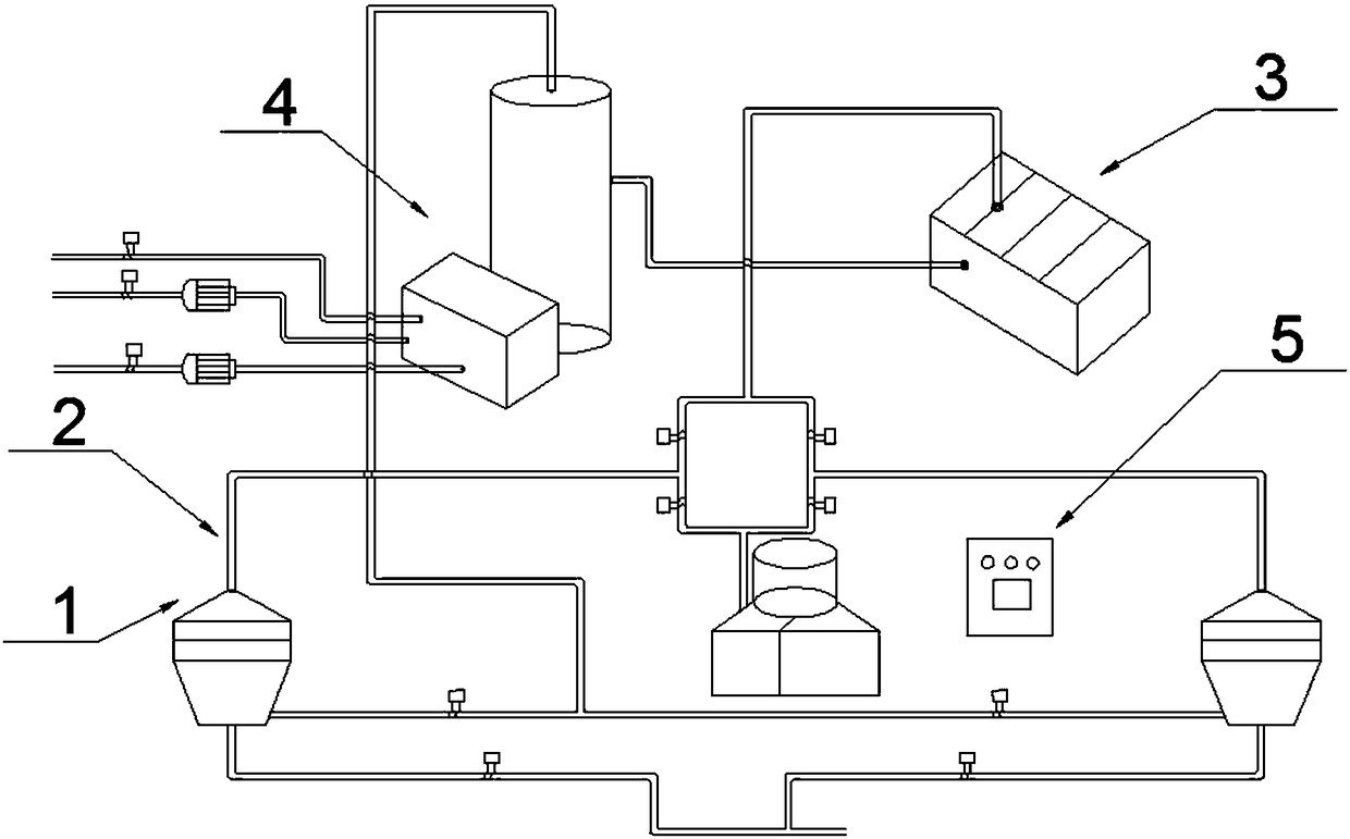 Under-pressure material steaming and steam recycling circulating device for brewing white spirit