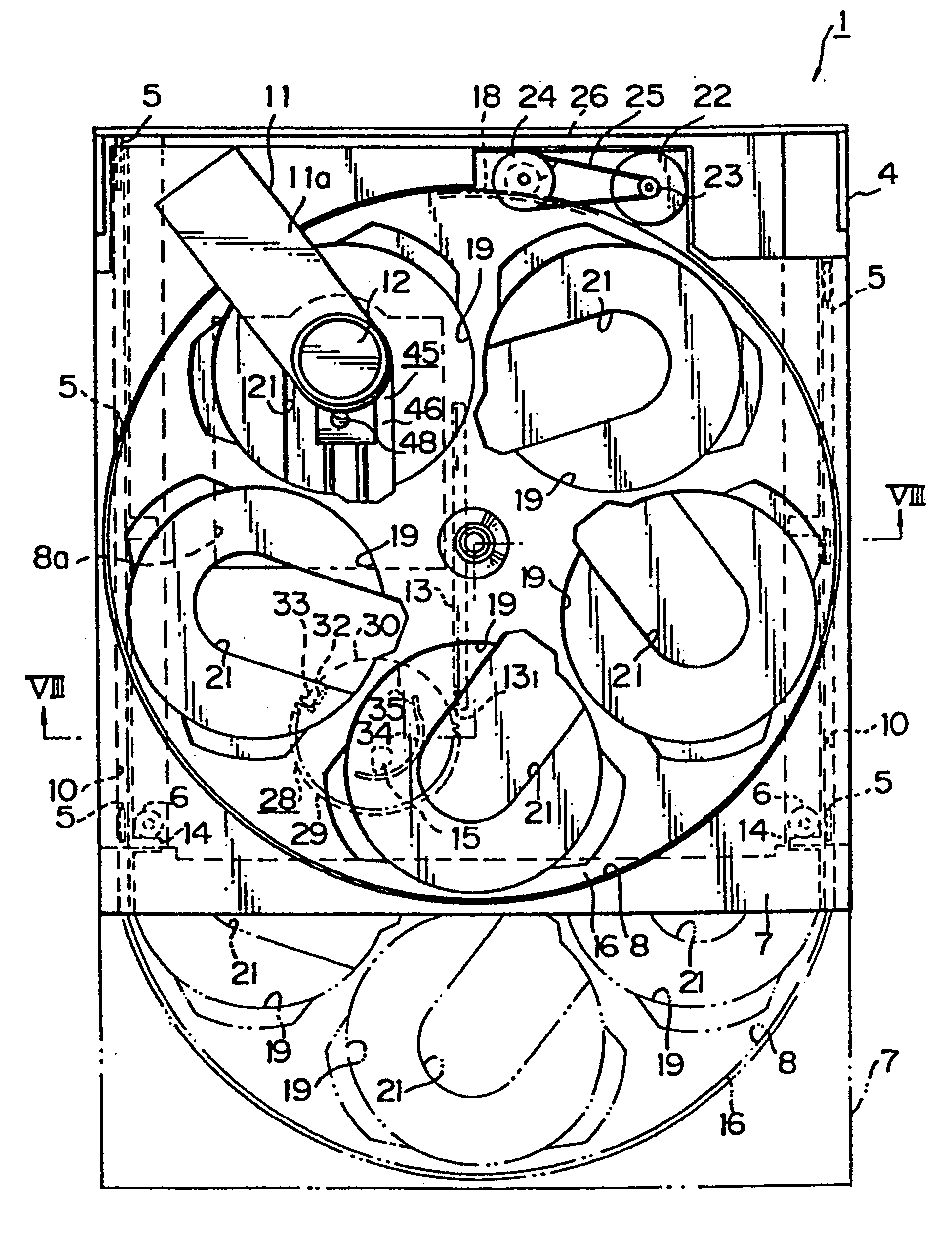 Disc loading mechanism in a disc player for positioning a disc and an optical pickup while reducing mechanical shocks to the disc tray