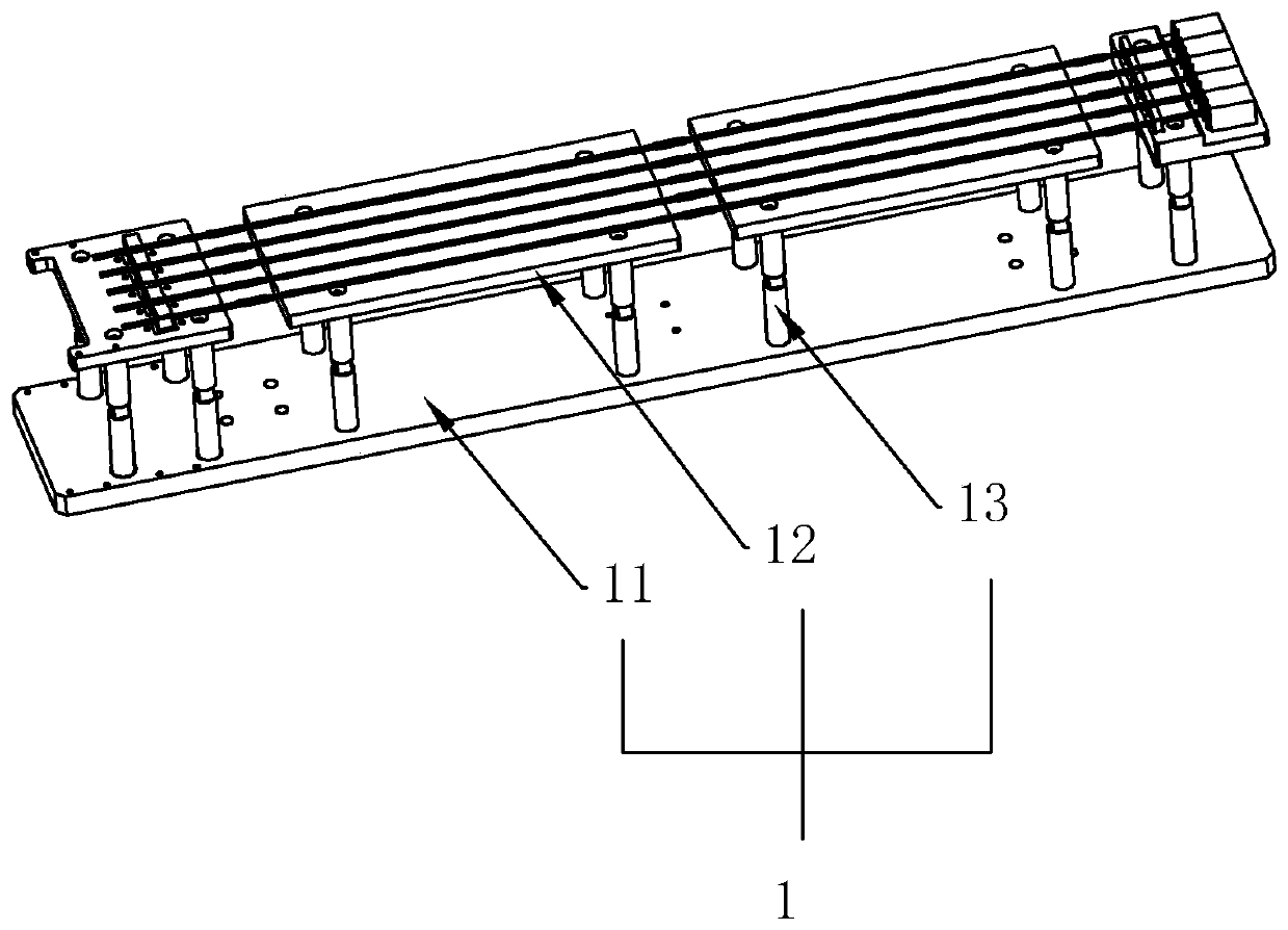 Die and automatic production line using die