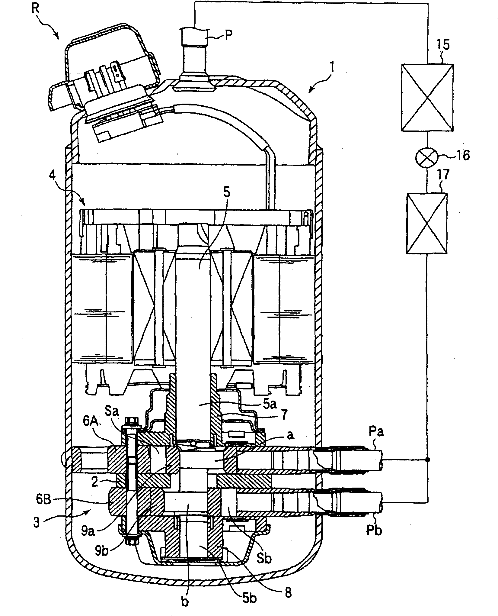 Rotary compressor and freezing cycle device using the same