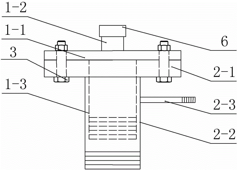 Device and method for grouting and reinforcing secondary casing pipe of coal seam floor