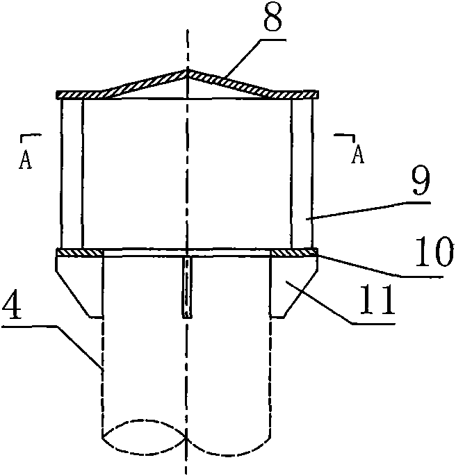 Oxidizing solution separator provided with gas-liquid separating spray nozzle