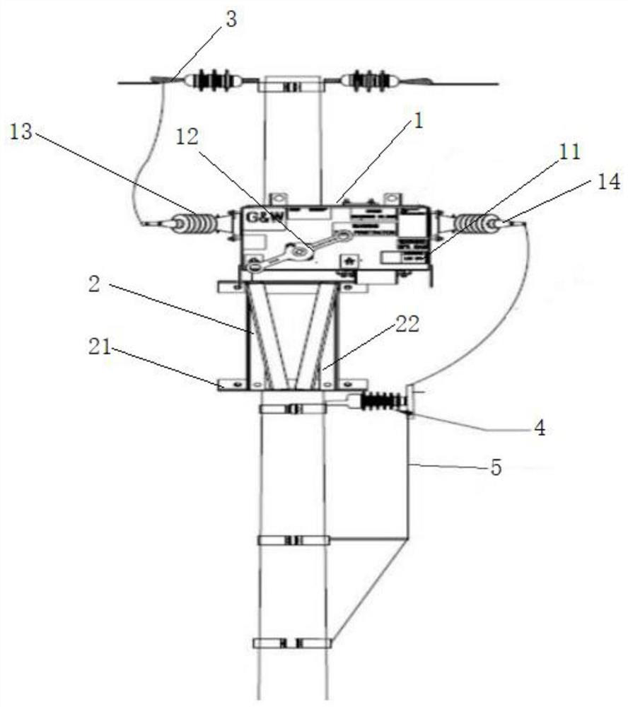 Pole-mounted circuit breaker