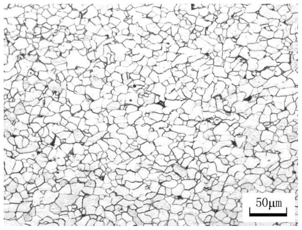 Production method for rolling production of thin-gauge low-carbon steel from ferrite on CSP production line