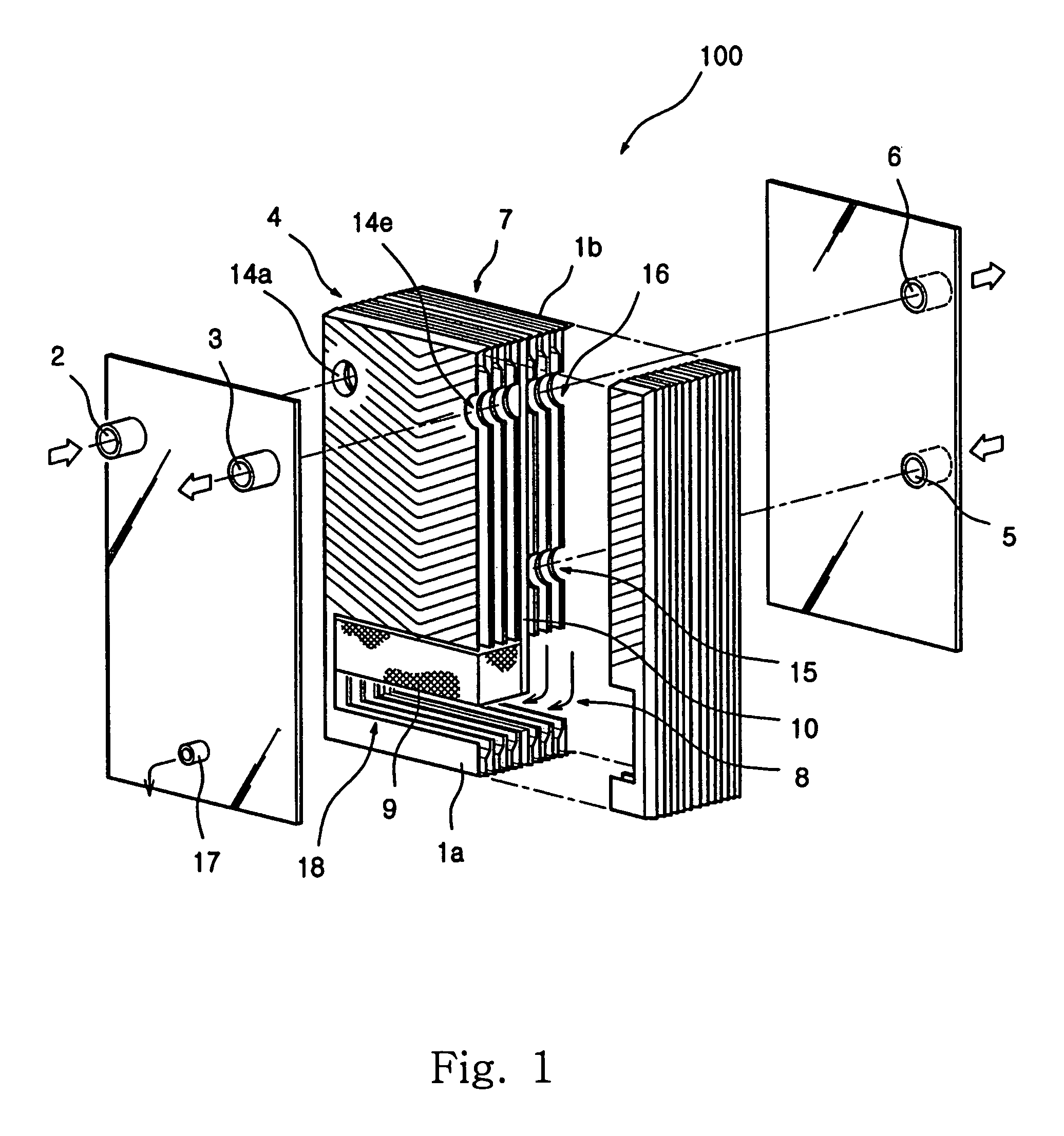 Plate heat exchanger with condensed fluid separating functions