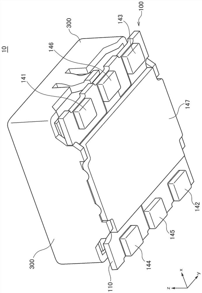 Non-reciprocal circuit element