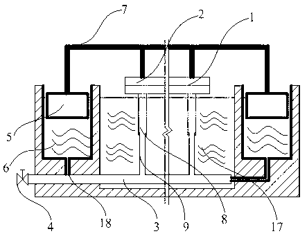 Buoyancy ascending-descending water decanter and implementation method thereof