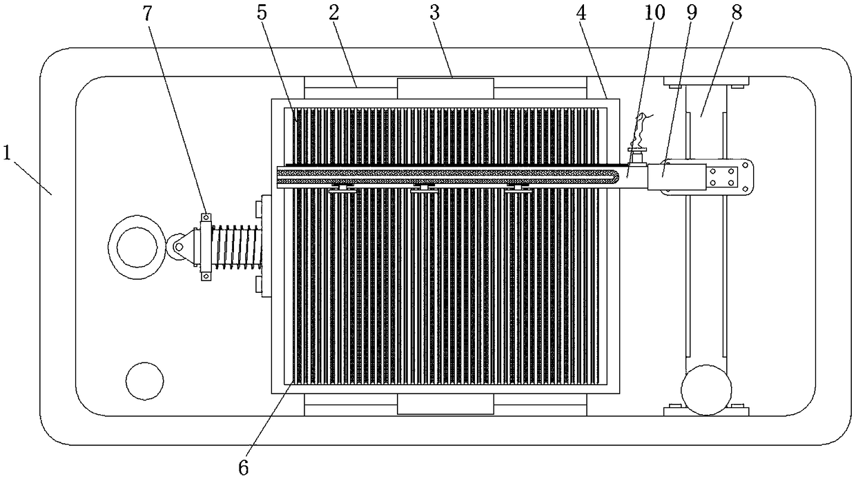 A comb cleaning device for a plastic large-tooth flat comb