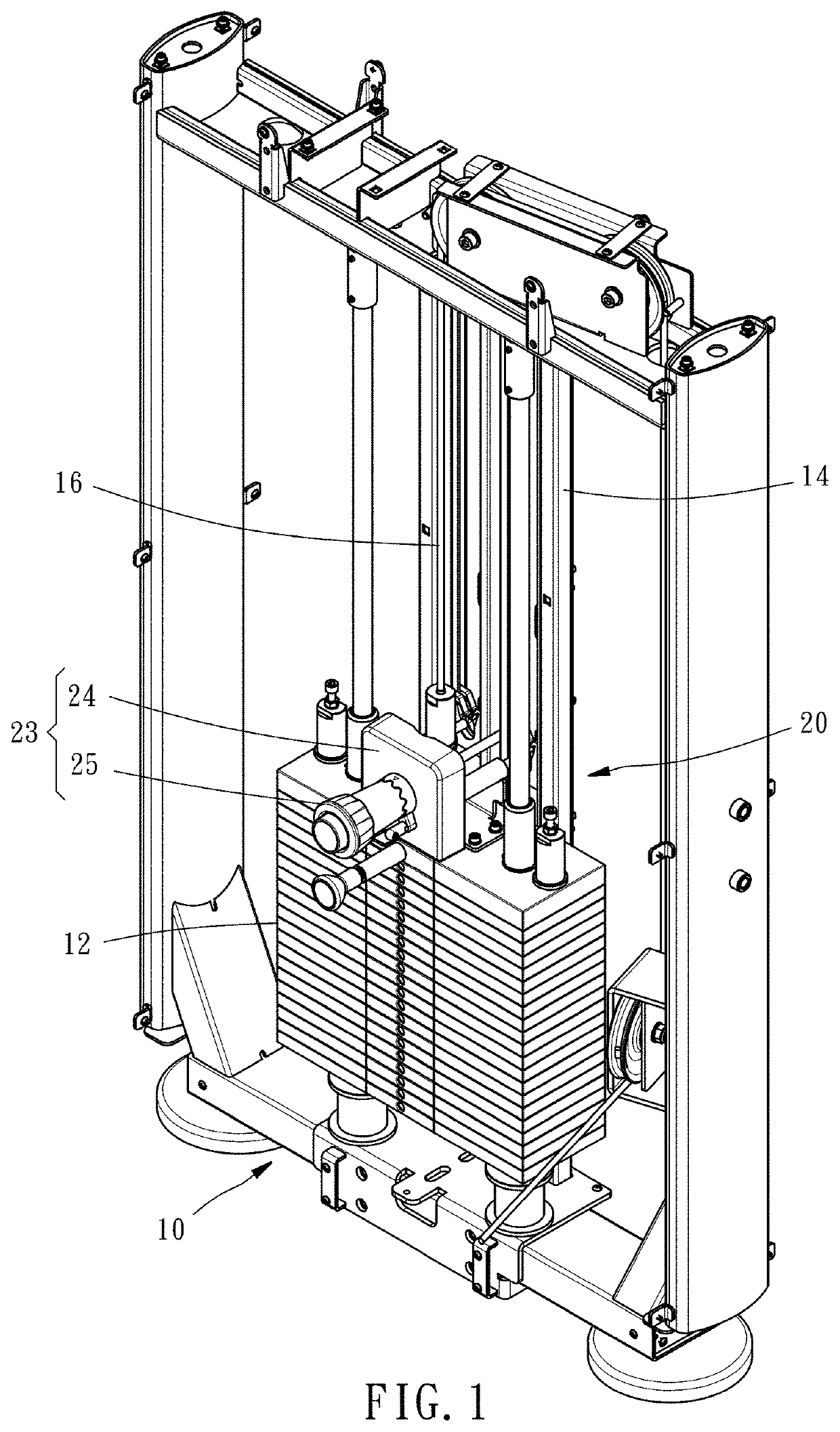 Auxiliary weight adjusting device for weight training equipment