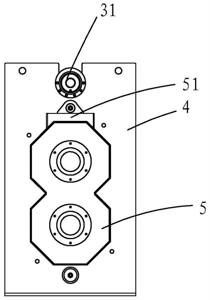 Laminated spiral type solid-liquid separator with vertical spiral shafts