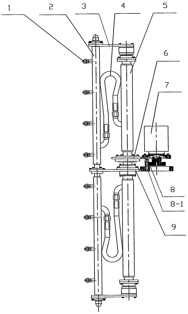 Multi-directional nozzle device for radiator fin cleaning machine of indirect air cooling tower in power plant