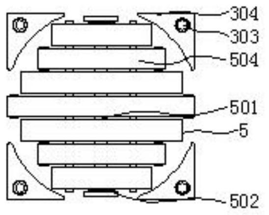 An adjustable steering device that can facilitate the transportation of corrugated boxes