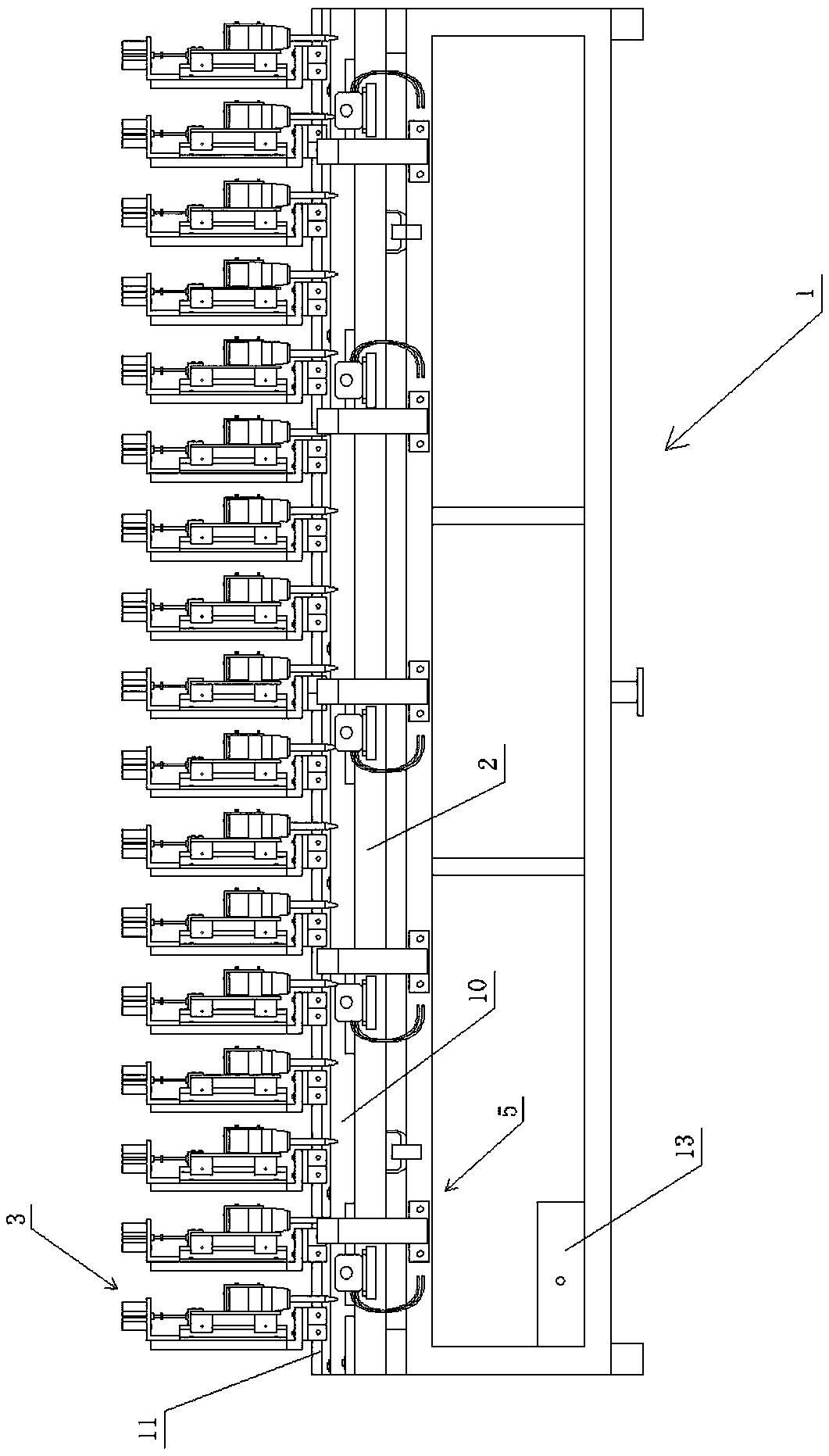 Perforating machine capable of improving production efficiency