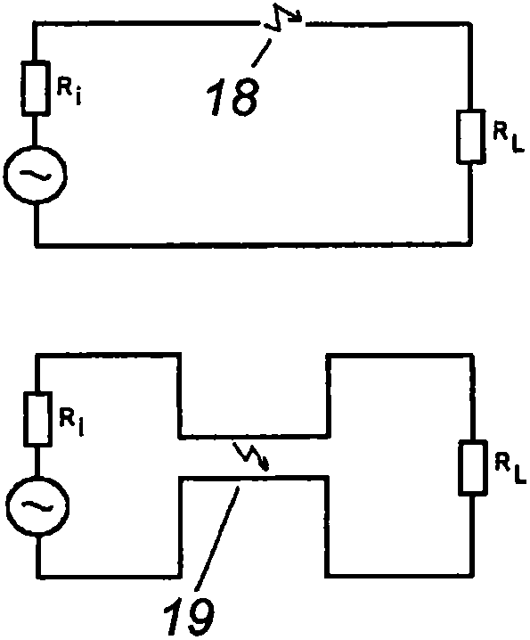 Circuit breaker having detection of the aperiodic current change