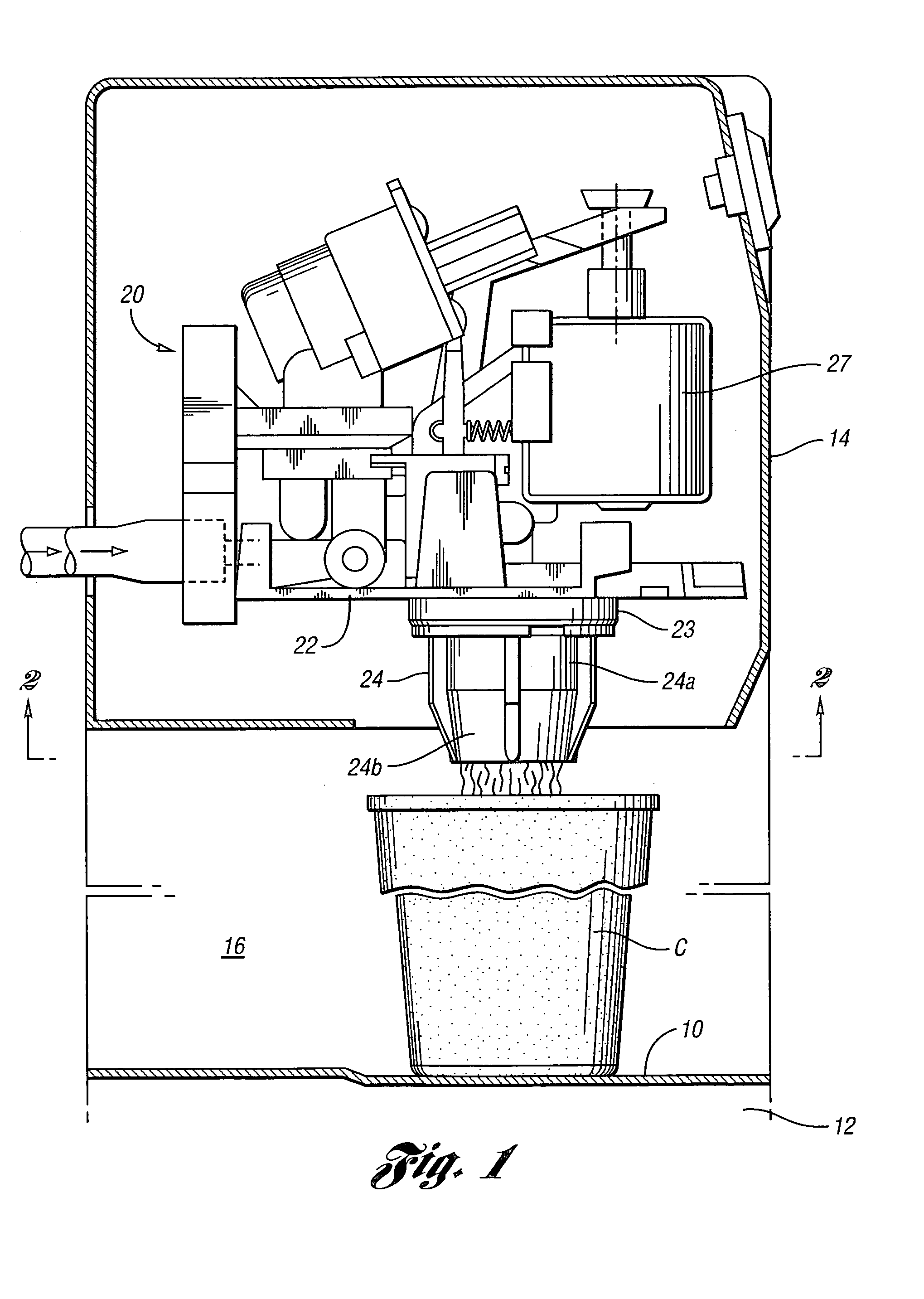 Beverage dispensing apparatus including a whipper insert and method