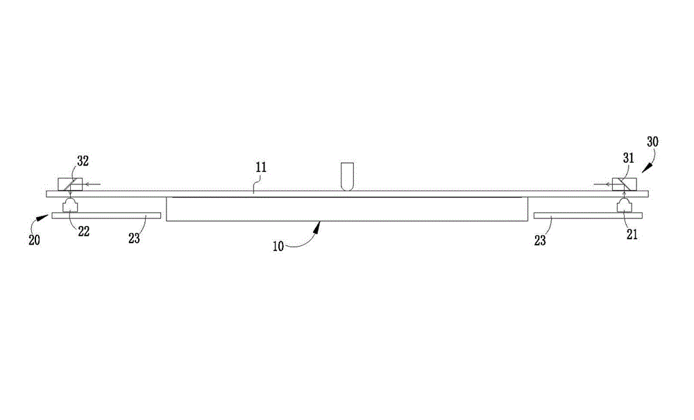 Infrared touch screen employing lens