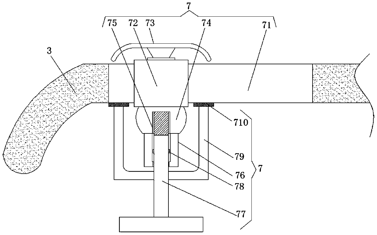 A cleaning device for processing the outer wall of a vertical motor casing