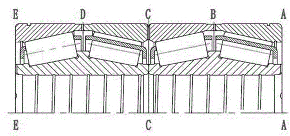 Method for fitting and measuring axial clearance of spacer-free four-column tapered roller bearing