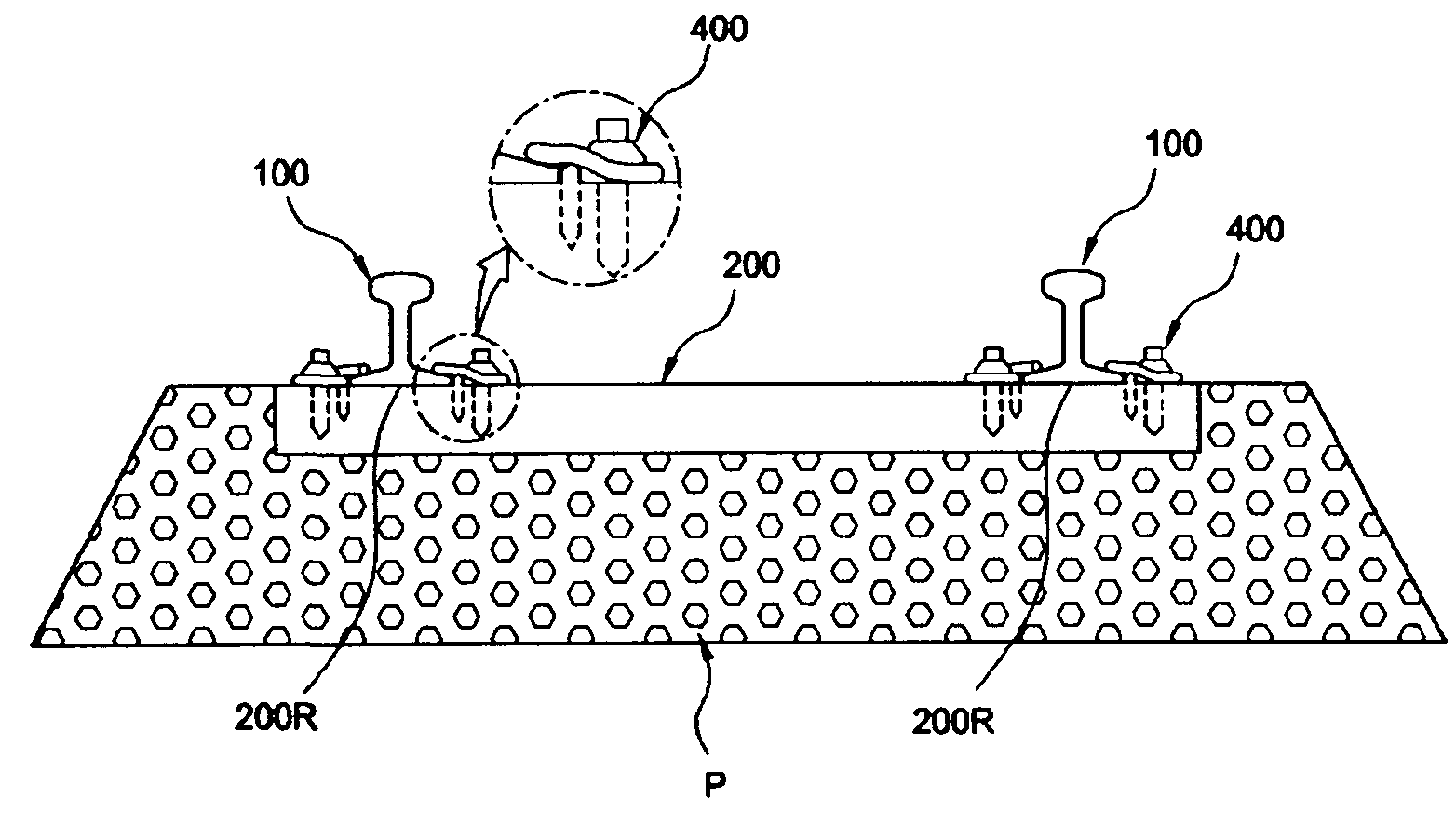 H-shaped railroad tie, and mold for manufacturing same
