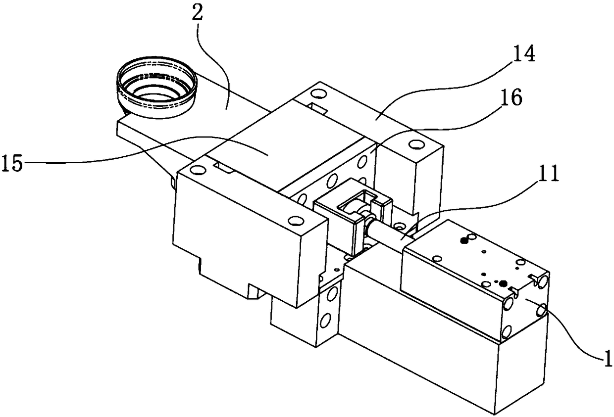 Self-locking sliding block device applied to injection mold