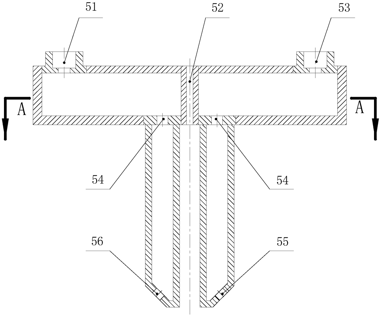 Continuous casting and rolling method for manufacturing mesh reinforced sandwich composite material by using solid-liquid casting and rolling equipment