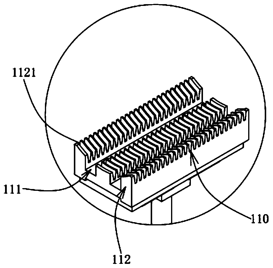 Mass wafer fixing device and driving device in magazine-free cleaning equipment and use method