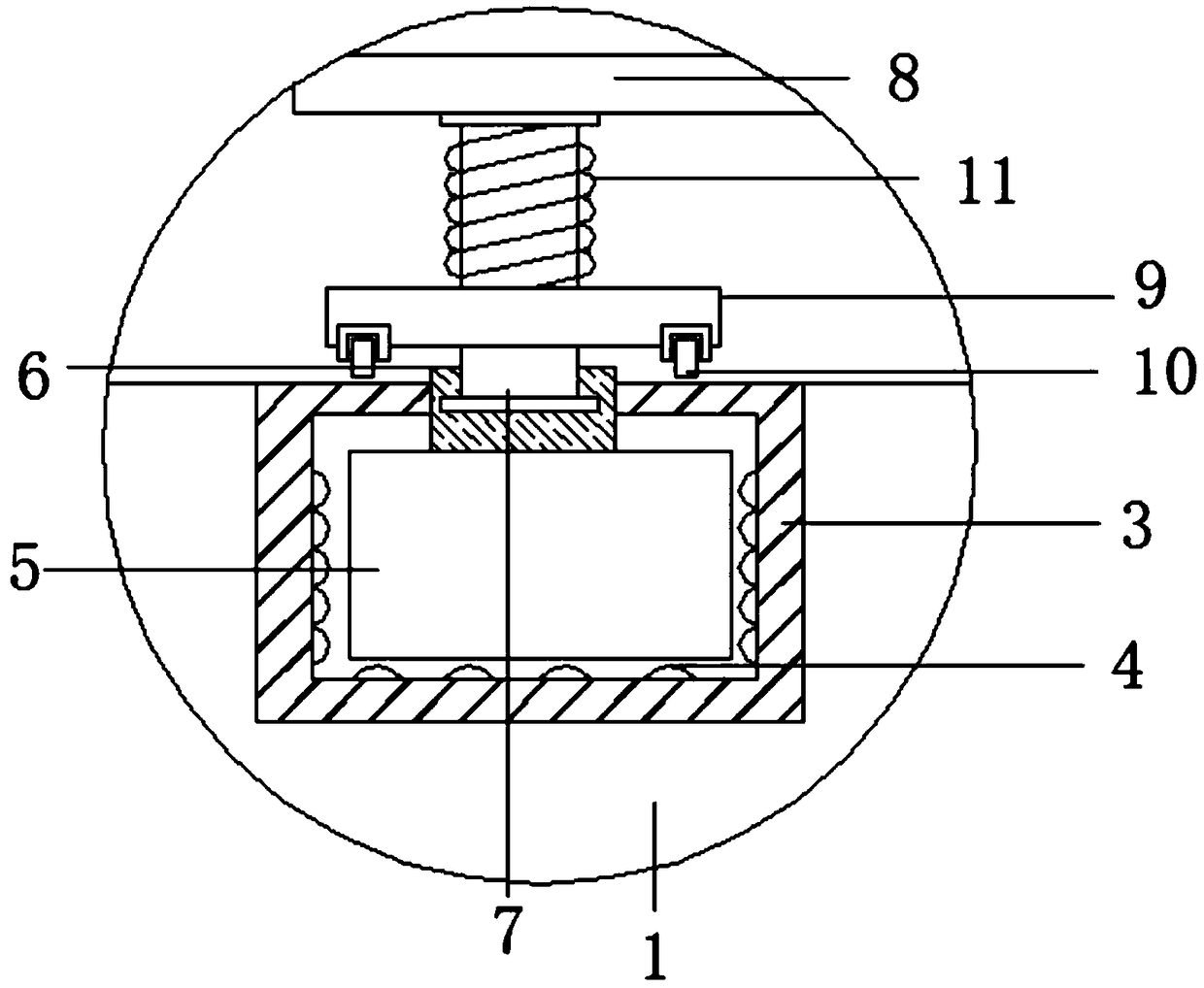 A shielding structure of a microwave sensor of a microstrip planar antenna