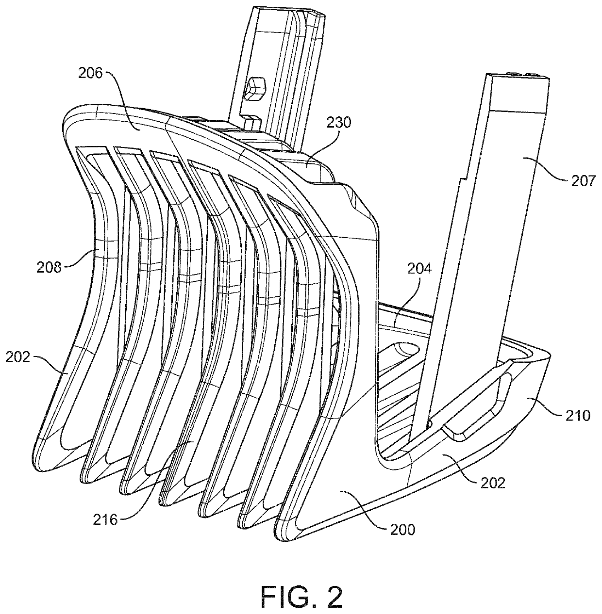 Hair clipper comprising a comb