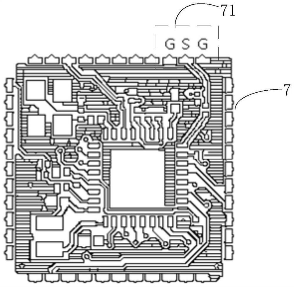 A kind of radio frequency circuit board and the manufacturing method of radio frequency circuit board
