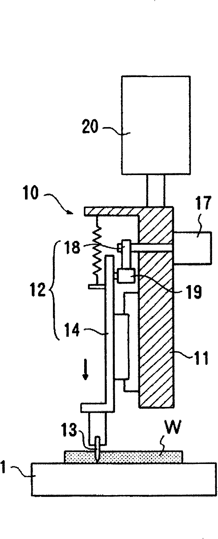 Device and method for cutting ceramic green block