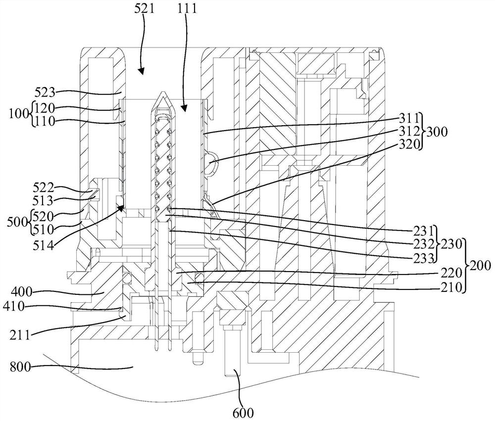 Fuming device and heating method thereof