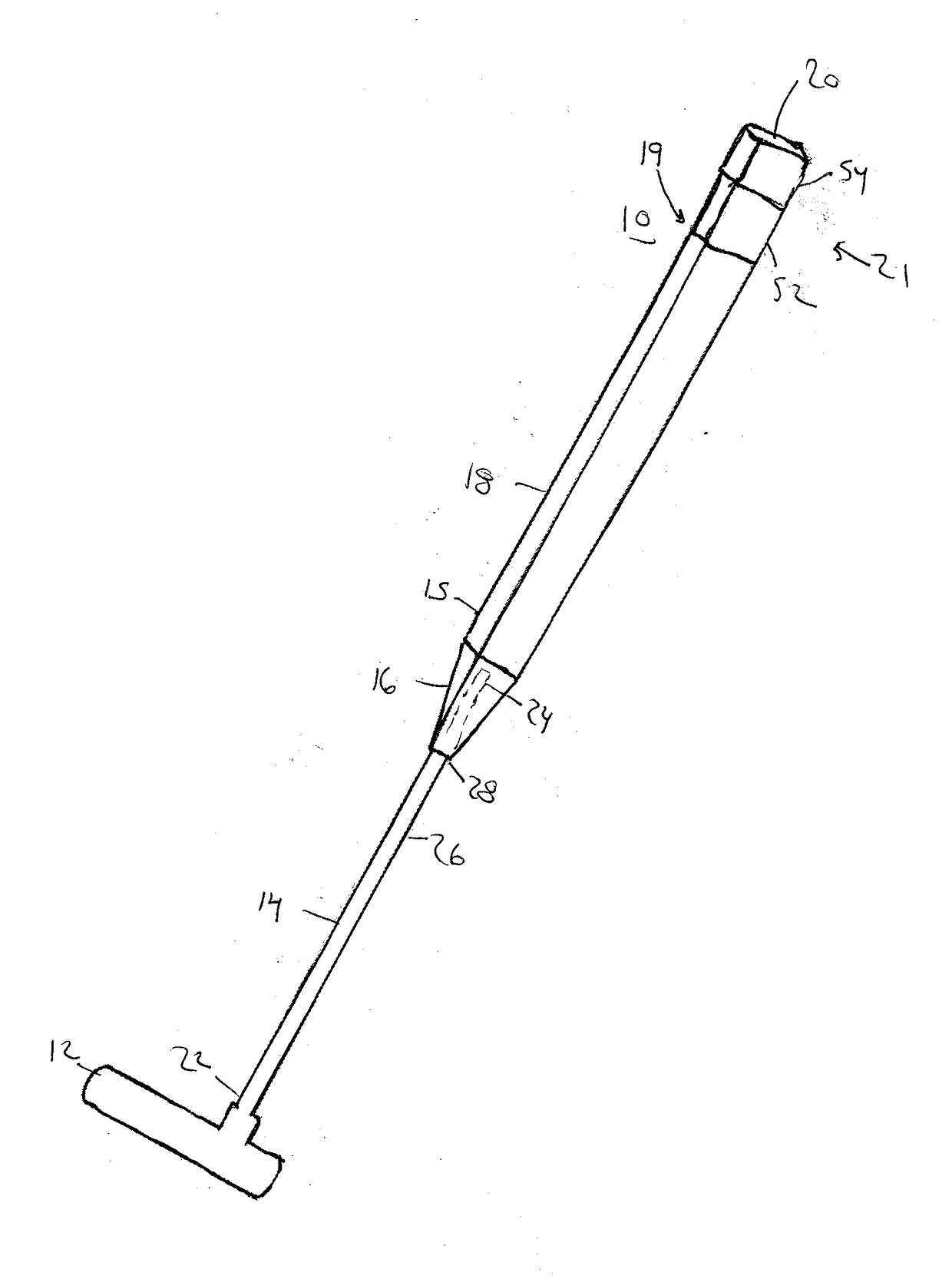Golf club with grip arranged to facilitate alignment and method of making the same