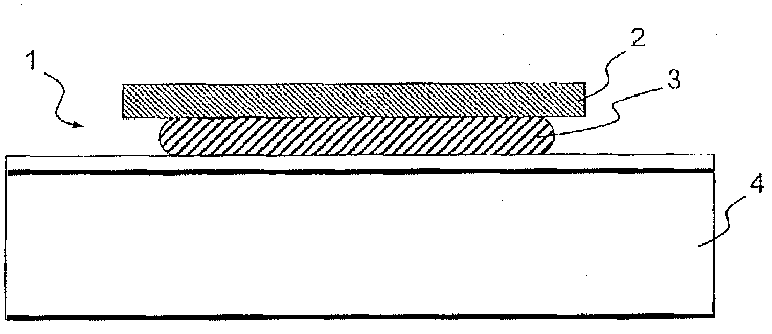 Photovoltaic cell array with mechanical uncoupling of the cells from the carrier thereof
